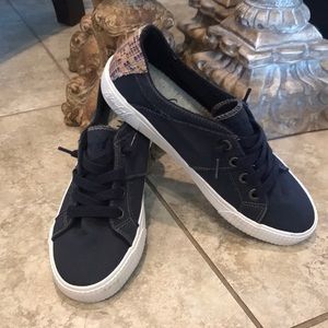 Navy slip on sneakers. Size 8.5